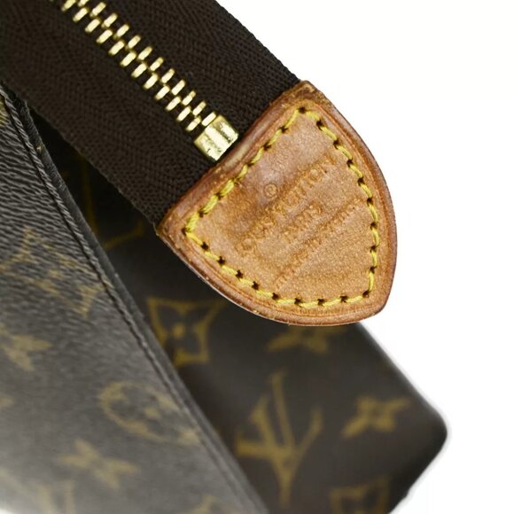 LOUIS VUITTON Poche Toilette 26 Clutch Pouch Bag Monogram Leather M47542 67YF337 - Picture 9 of 12